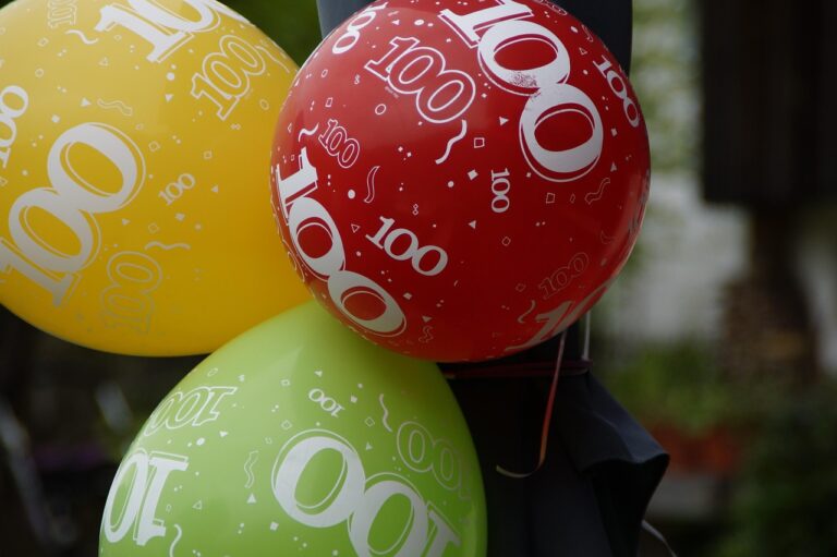 17 900 mindestens Hundertjährige lebten Ende 2024 in Deutschland